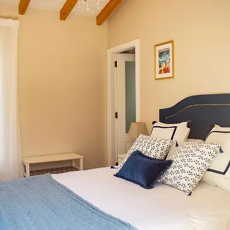 Holiday home O Faro Da Garita *